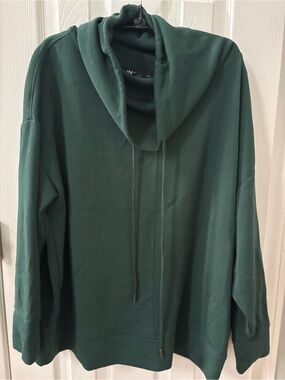 Jones New York Wonen’s Forest Green Crewneck Hoodie Sweater